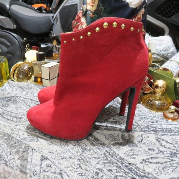 BOGO Mossimo Vibrant Red Suede High Heeled Ankle Booties Studded Embellished 9 - Picture 1 of 16